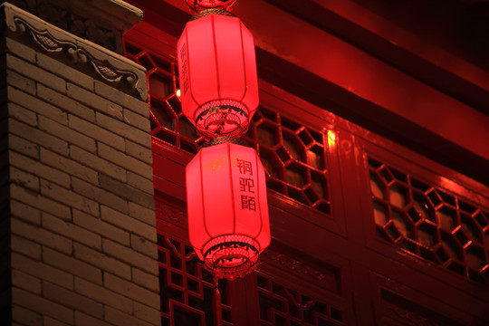 洛阳铜驼暮雨夜景