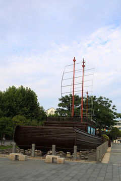帆船景观造型