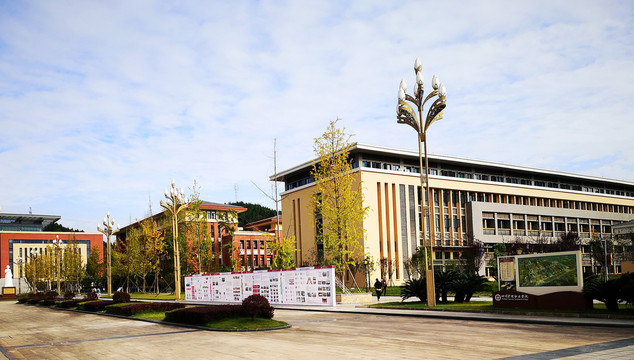 四川护理职业学院