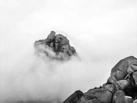 水墨群山