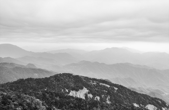 水墨远山