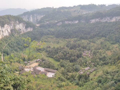 仙女山苗寨