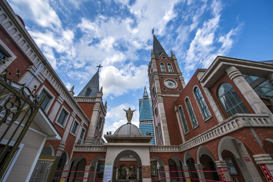 上海浦东金桥镇红枫路的天主教堂