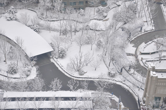 雪后的园林社区