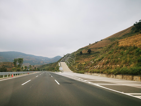 高速公路紧急避难匝道