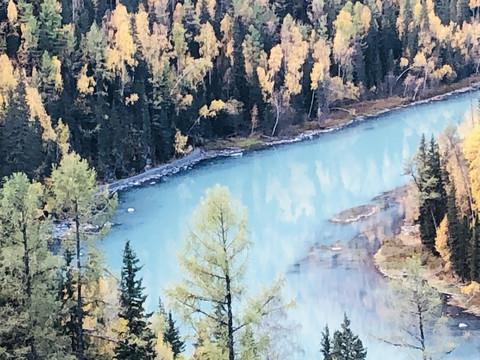 新疆阿勒泰高地风景