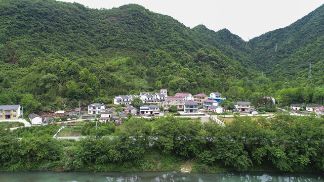 航拍小村庄