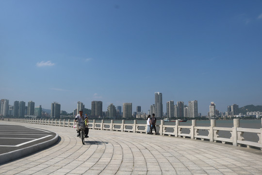 珠海澳门风光与珠海日月贝大剧院