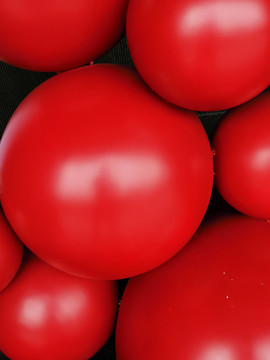 红色圆球装饰创意