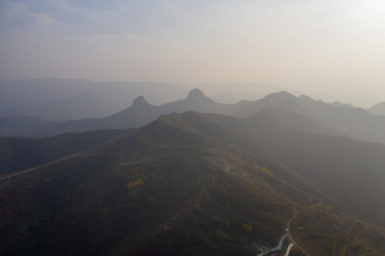 航拍济南章丘赵家岭村红叶037