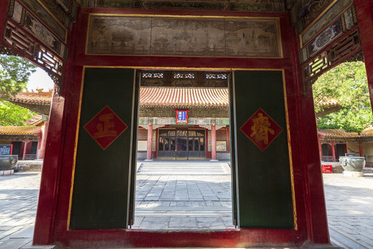 北京故宫钟粹宫前垂花门