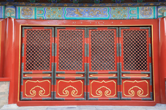 北京故宫东六宫之承乾宫门窗