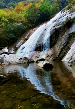 光雾山十八月潭风光