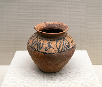 小河沿文化彩陶罐
