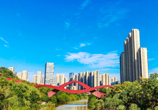 湖南长沙梅溪湖中国结步行桥