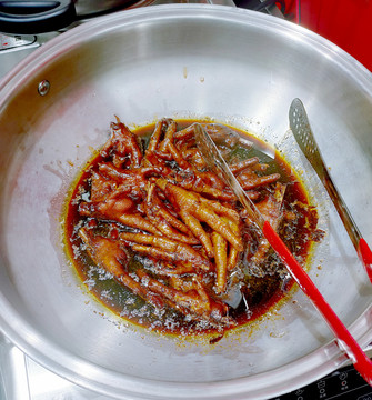 卤鸡爪