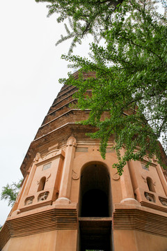 登封嵩岳寺塔