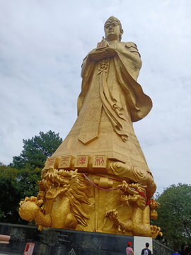 龙母