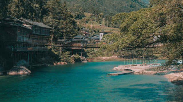 雨卜苗寨