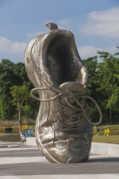 运动鞋雕塑