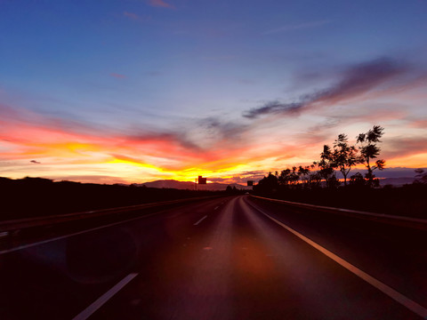 旅途中道路交通夜景随拍