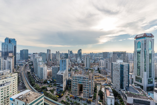 厦门夏季城市黄昏天际线风景
