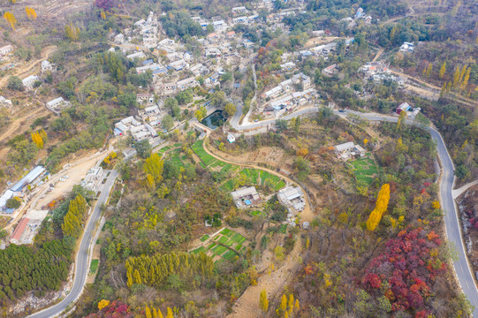 航拍莱芜卧云铺村和逯家岭村