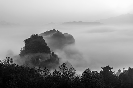 多少楼台烟雨中