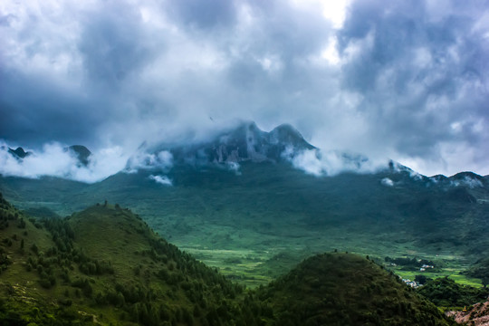南丹山风光