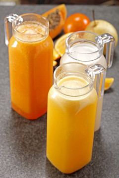 橙汁梨汁木瓜汁