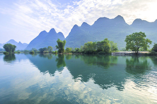 桂林遇龙河山水风光