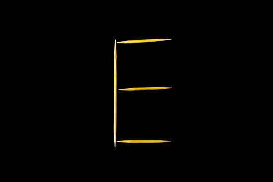 E字母