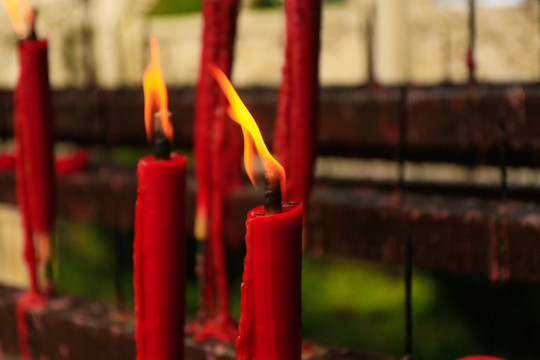 寺庙蜡烛
