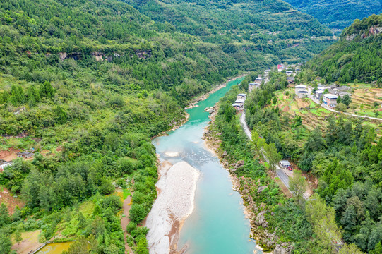 山间小溪