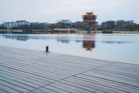 中国泰州古镇建筑群公园和夜景