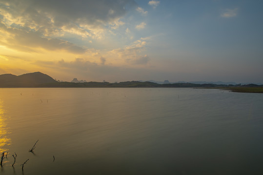 山水风景夕阳湖泊