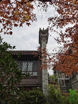 中式雕花建筑