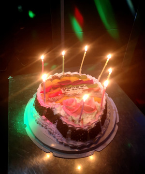 生日蛋糕烛光