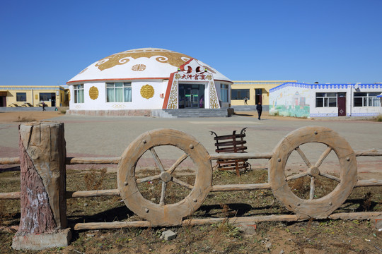 草原旅游