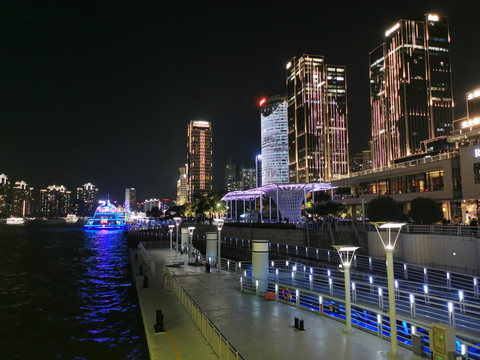 上海黄浦江沿岸夜景