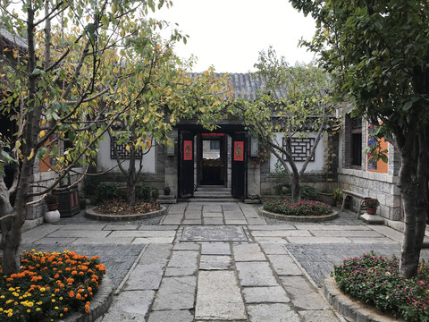 五龙潭