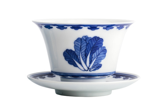 精致的中式古典瓷茶杯