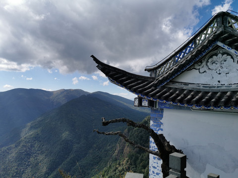 鸡足山景区金顶寺