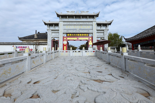 李龙文化民俗园