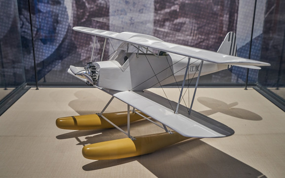 中国第一架水上飞机模型