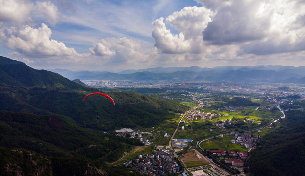 空中滑翔