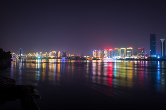 宜昌江边夜景