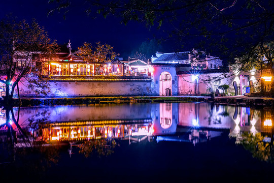 美丽的江南水乡夜景