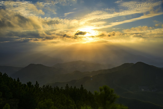 山野日出