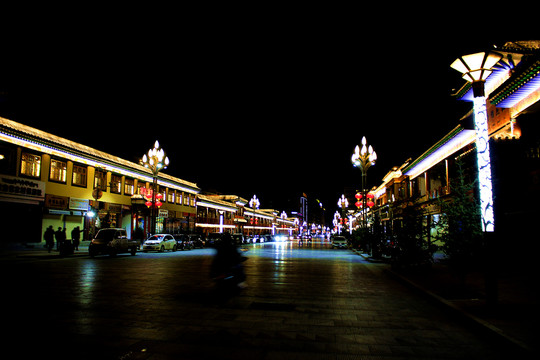 夏河县城夜景